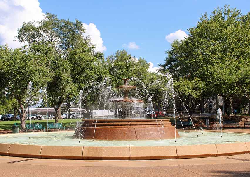 large fountain at Wilson Park